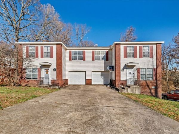 5 Iris, Unit A/B, Bentonville, AR 72712