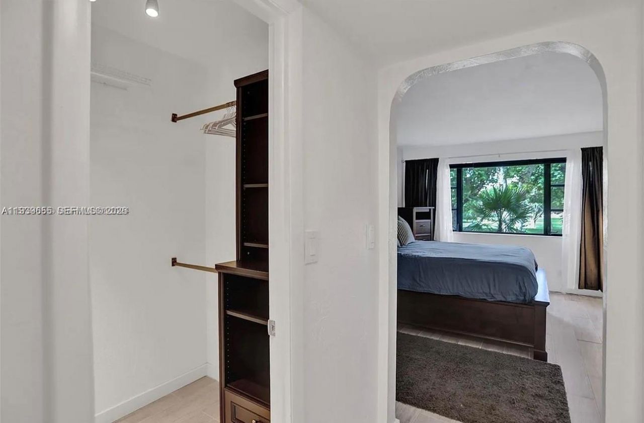 6060 S Falls Cir Dr, Unit 205, Lauderhill, FL 33319 Photo