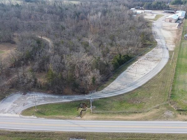 4117 N Highway 61, Perryville, MO 63775