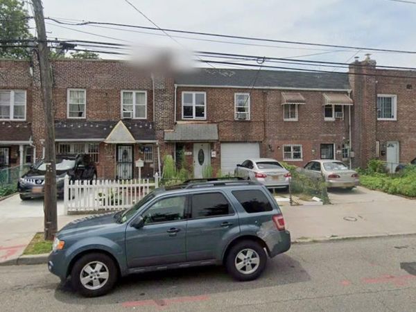 10210 189th Street, Hollis, NY 11423