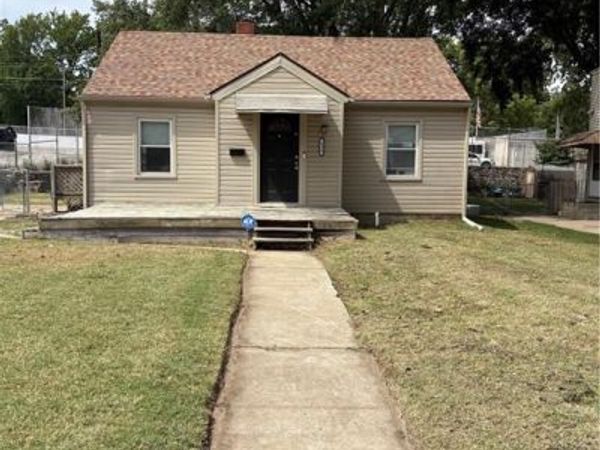 230 S Huttig Avenue, Independence, MO 64053