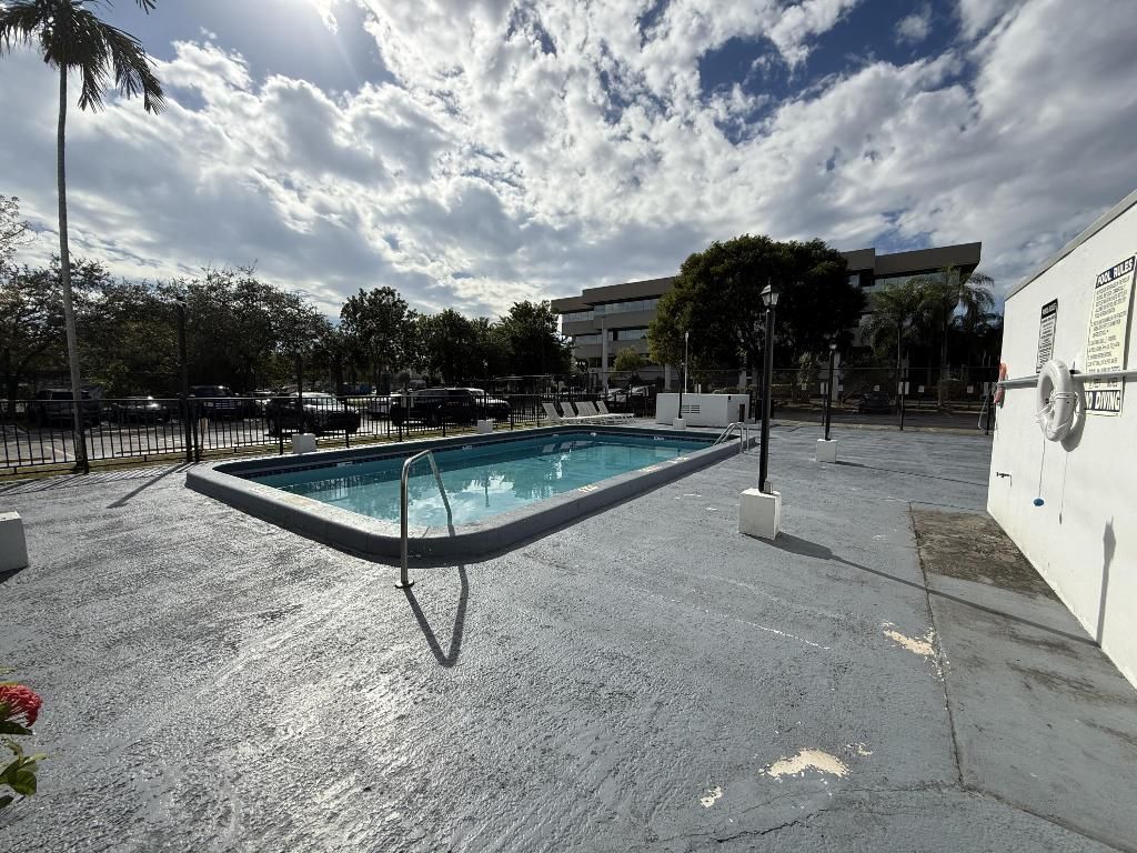 16450 NW 2nd Avenue, Unit 116, Miami, FL 33169 Photo