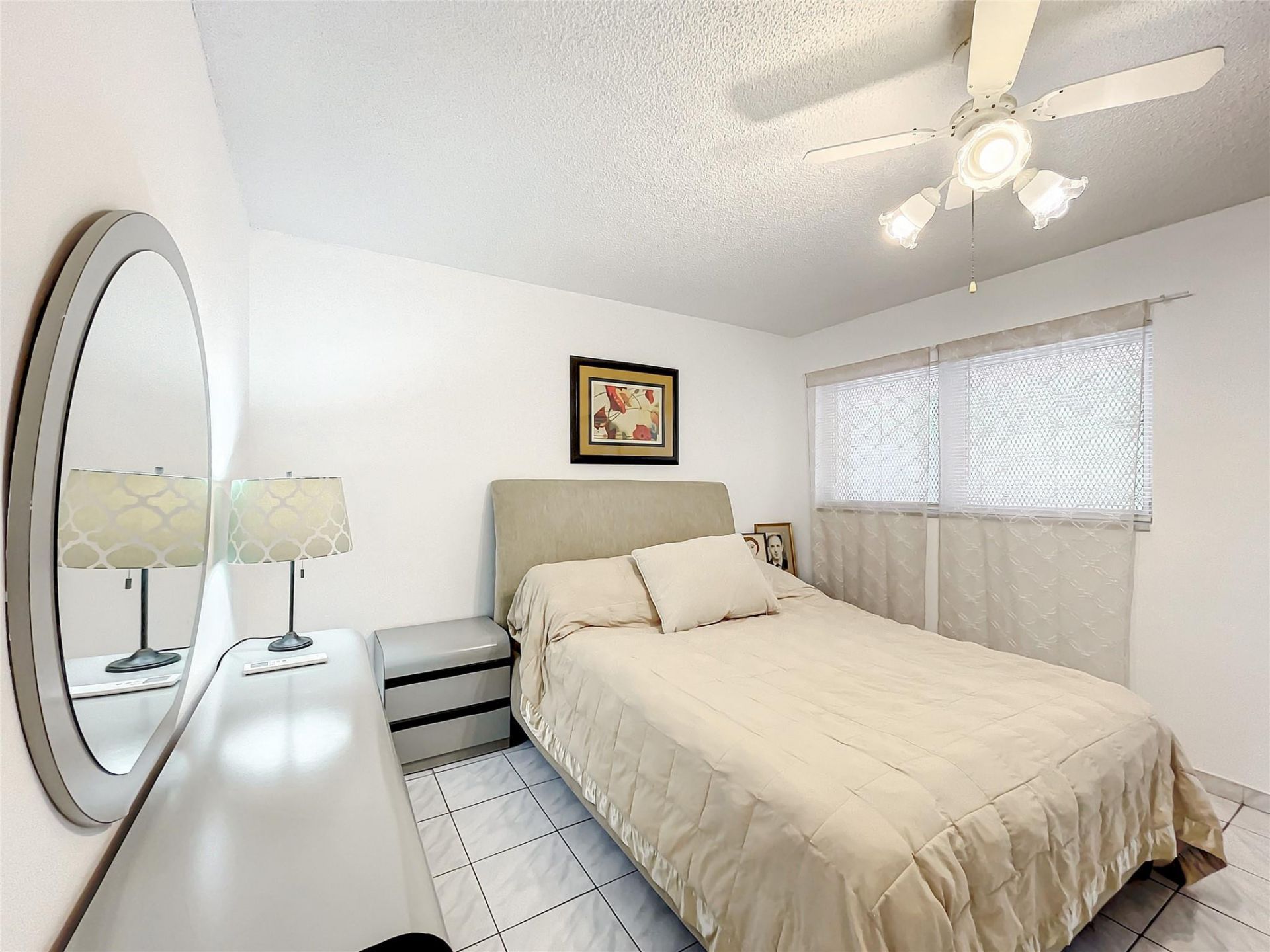 815 SW 10th Terrace, Unit 18V, Hallandale Beach, FL 33009 Photo