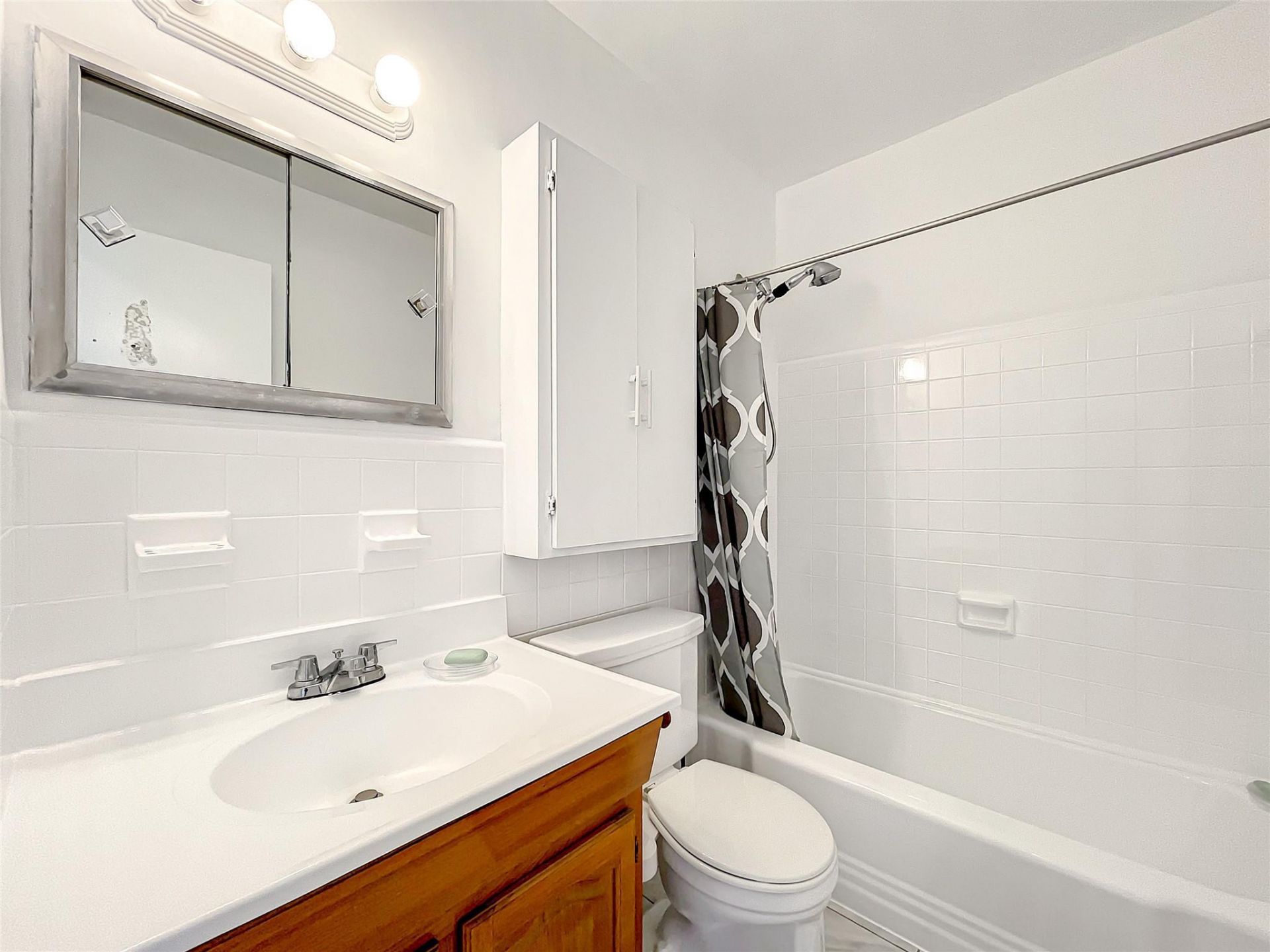 815 SW 10th Terrace, Unit 18V, Hallandale Beach, FL 33009 Photo