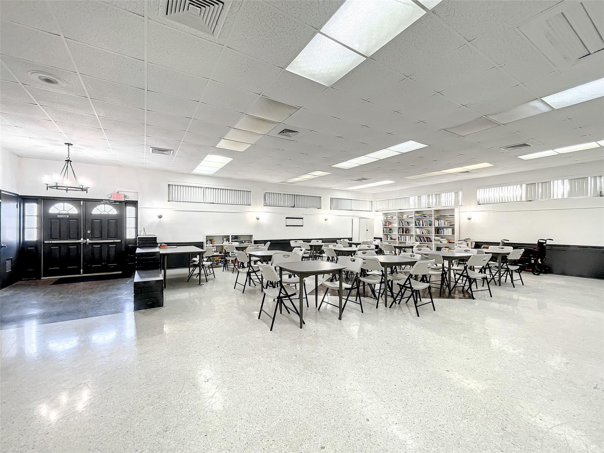 815 SW 10th Terrace, Unit 18V, Hallandale Beach, FL 33009 Photo