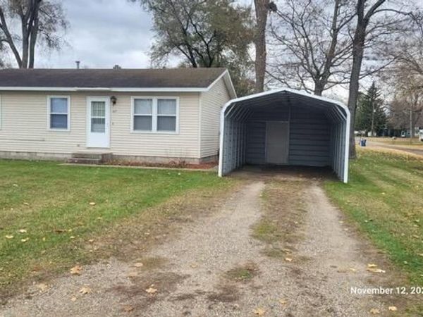 407 E Lincoln Avenue, Reed City, MI 49677