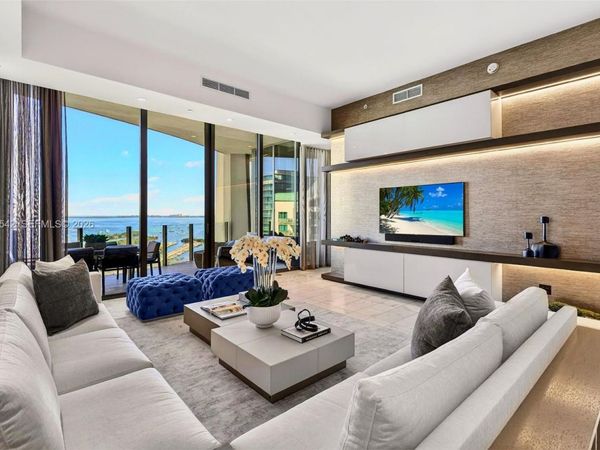 2821 S Bayshore Dr, Unit 19B, Miami, FL 33133