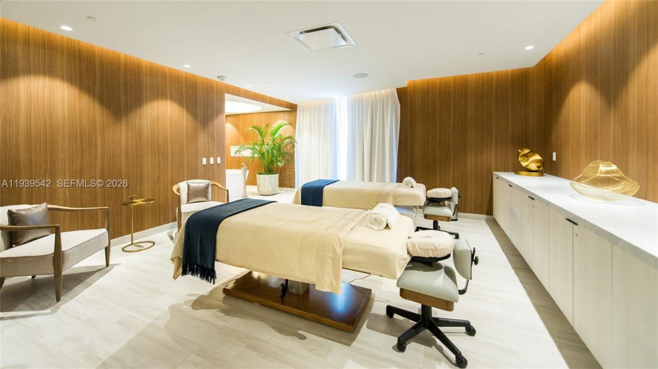 2821 S Bayshore Dr, Unit 19B, Miami, FL 33133 Photo