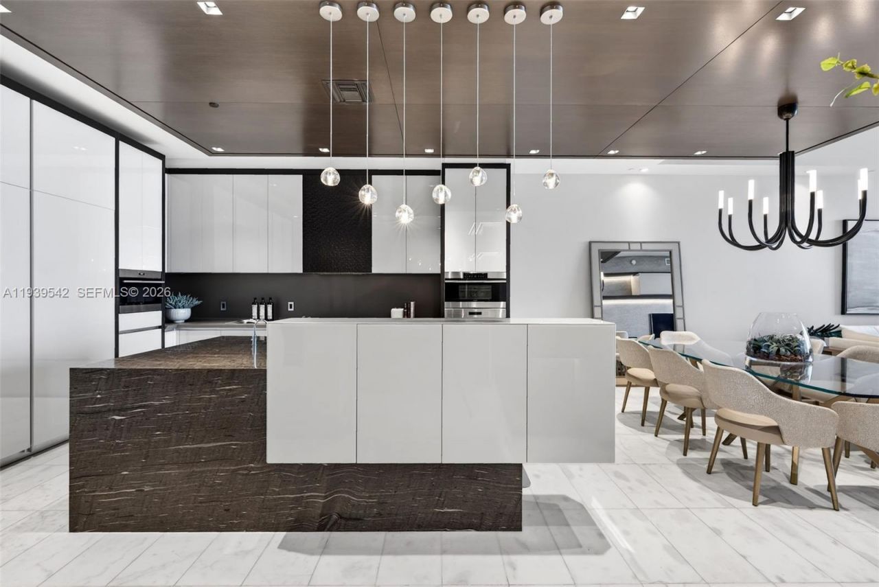 2821 S Bayshore Dr, Unit 19B, Miami, FL 33133 Photo