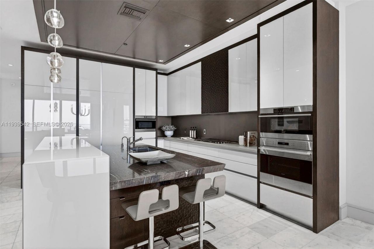 2821 S Bayshore Dr, Unit 19B, Miami, FL 33133 Photo