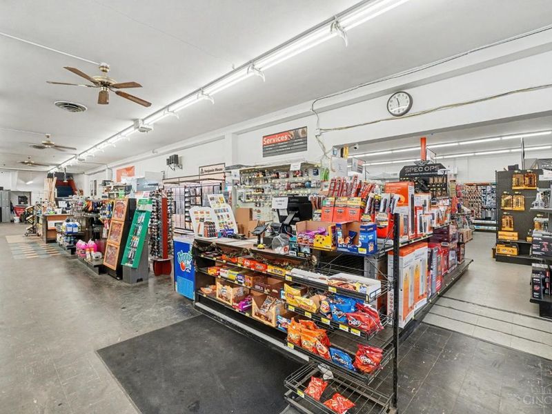 121 S Wayne Avenue, Lockland, OH 45215 Photo 4