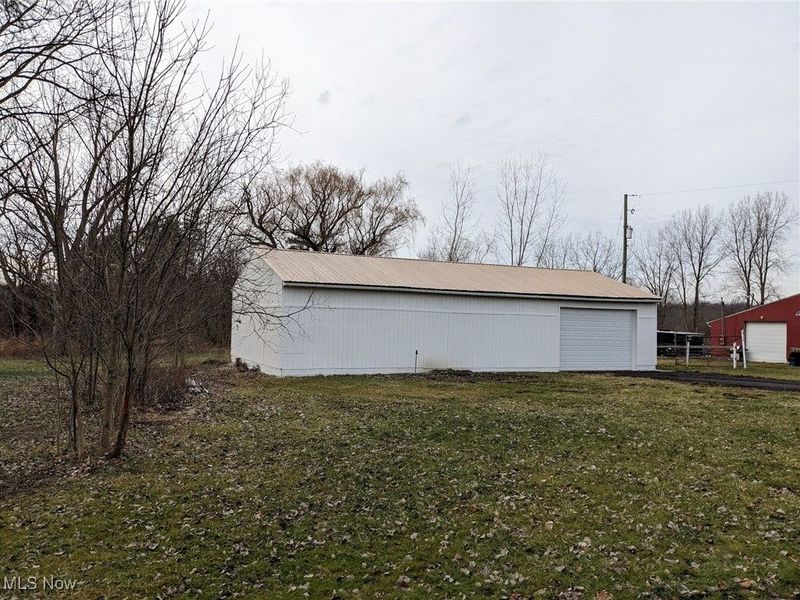 298 Substation Road, Brunswick, OH 44212 Photo 2
