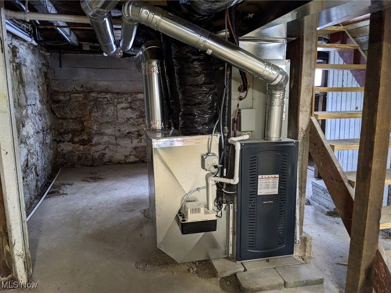 298 Substation Road, Brunswick, OH 44212 Photo 26