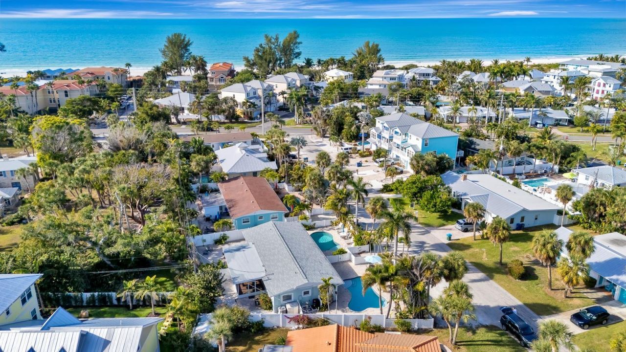 207 75th Street, Unit B, Bradenton Beach, FL 34217 Photo