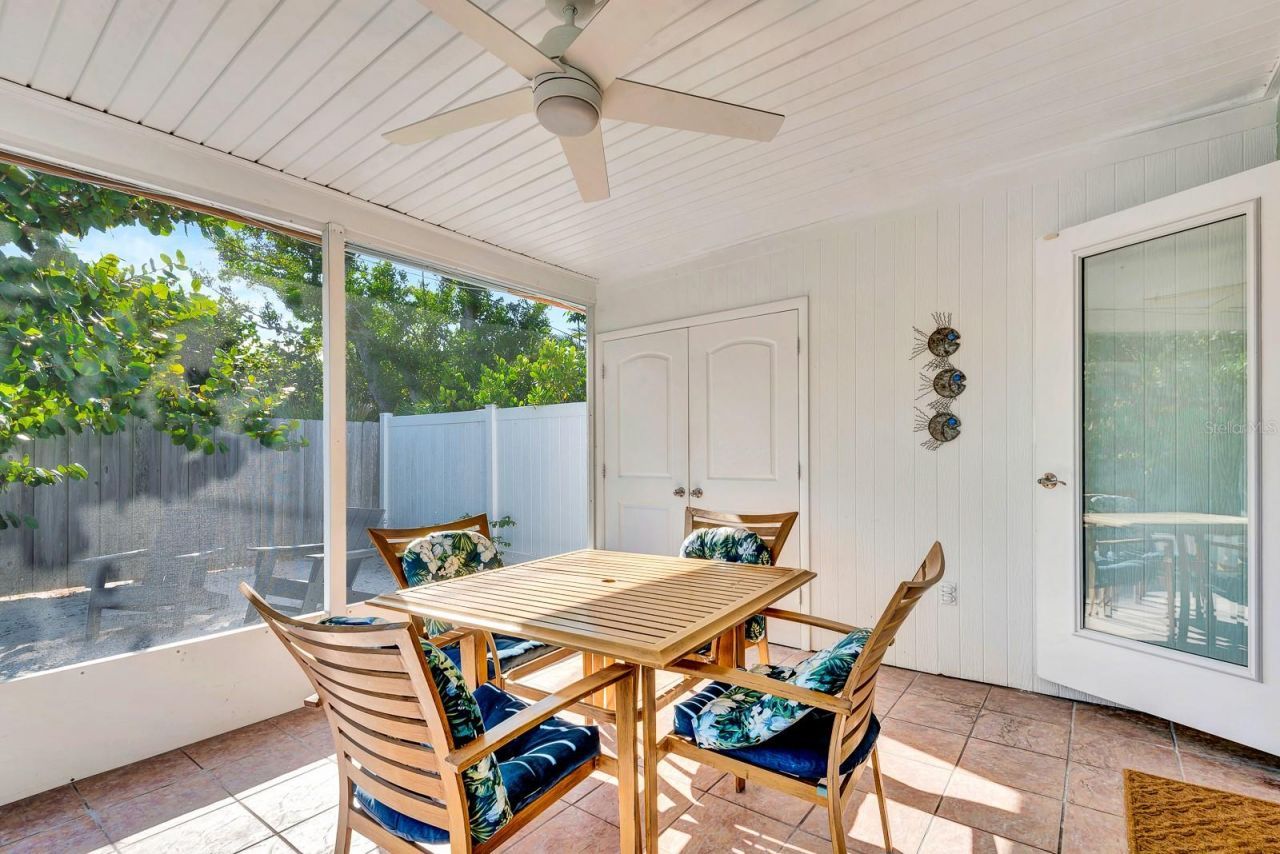 207 75th Street, Unit B, Bradenton Beach, FL 34217 Photo