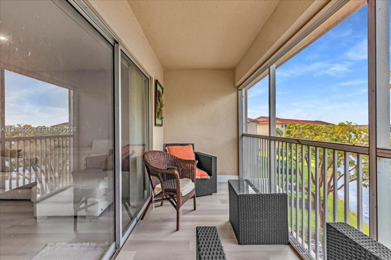 13001 SW 11th Ct, Unit 408A, Pembroke Pines, FL 33027 Photo