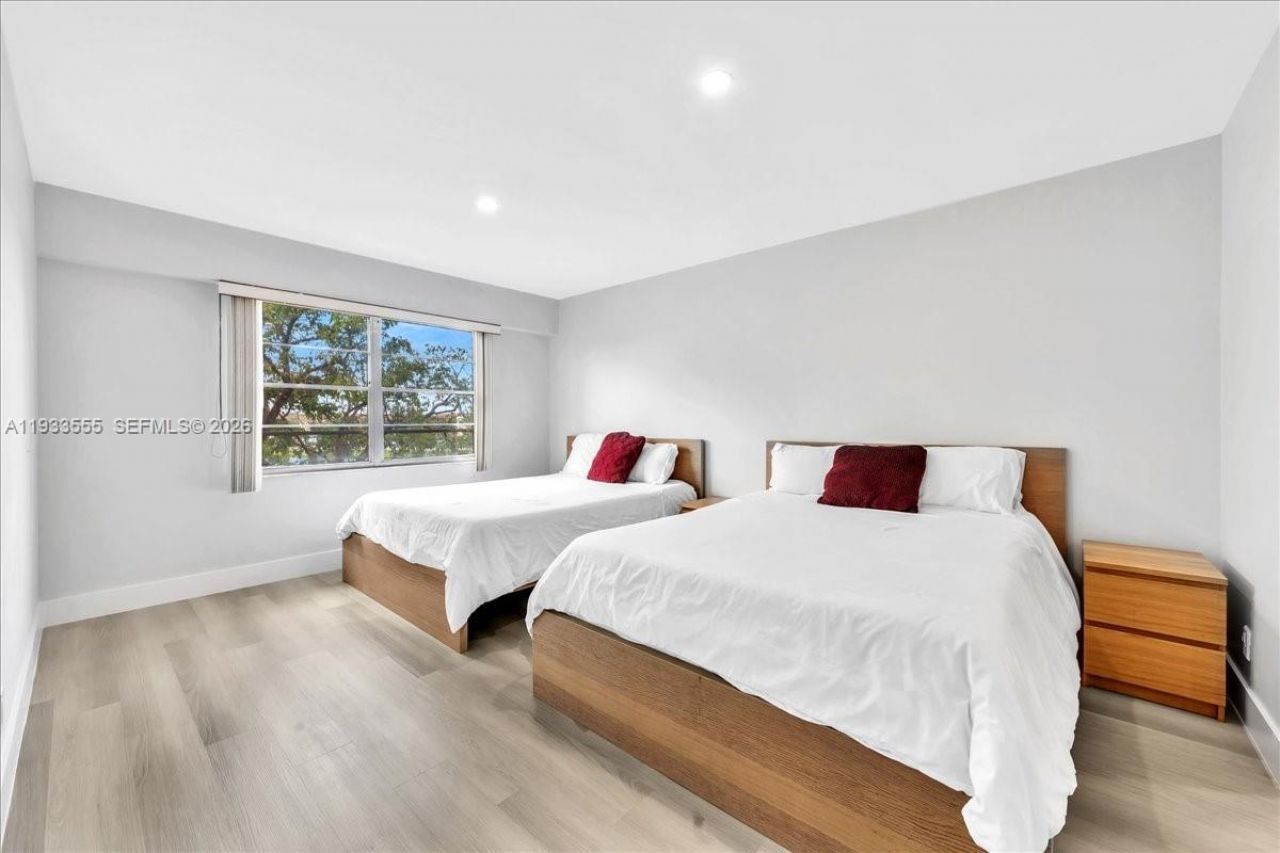 13001 SW 11th Ct, Unit 408A, Pembroke Pines, FL 33027 Photo