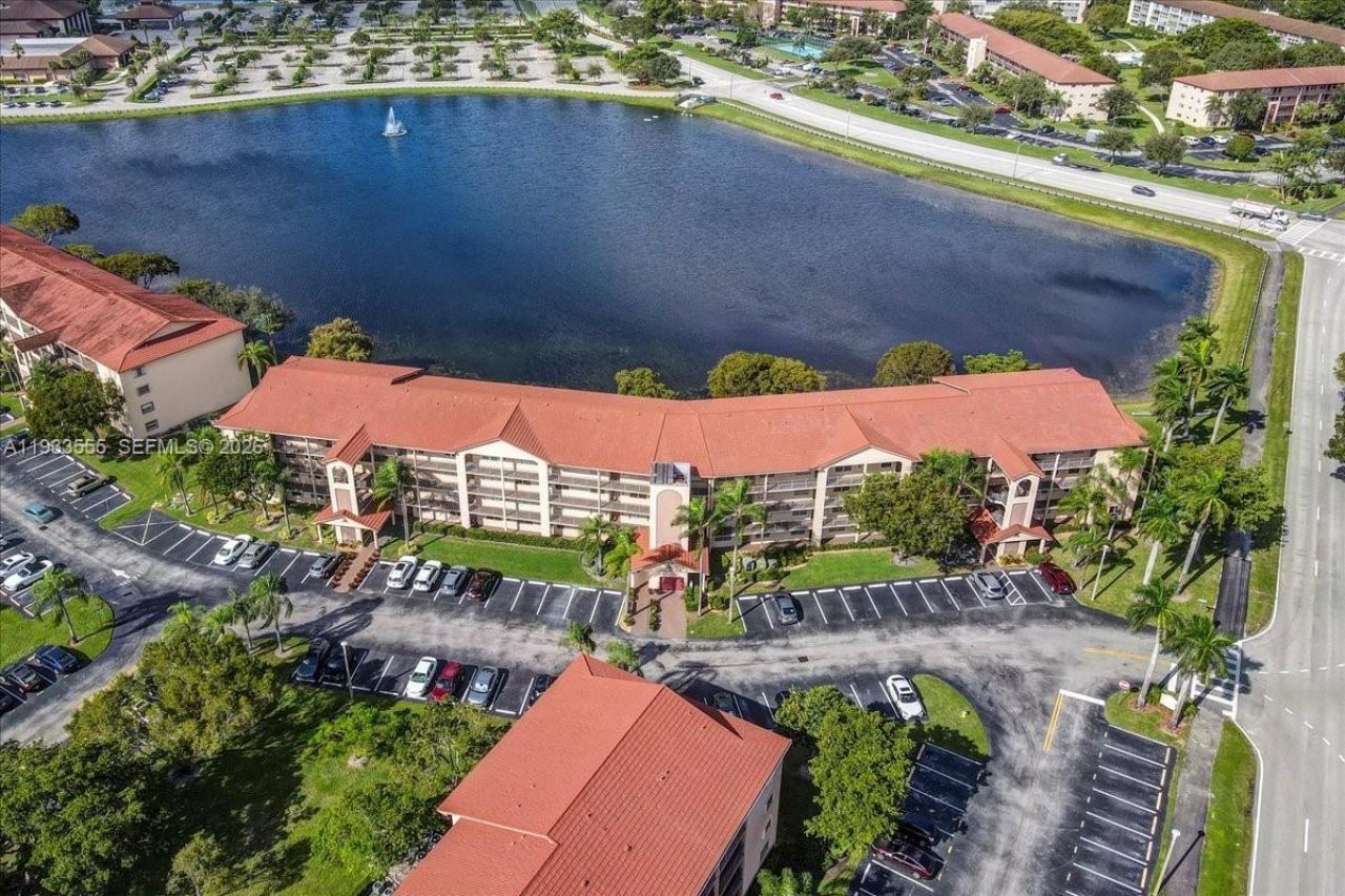 13001 SW 11th Ct, Unit 408A, Pembroke Pines, FL 33027 Photo