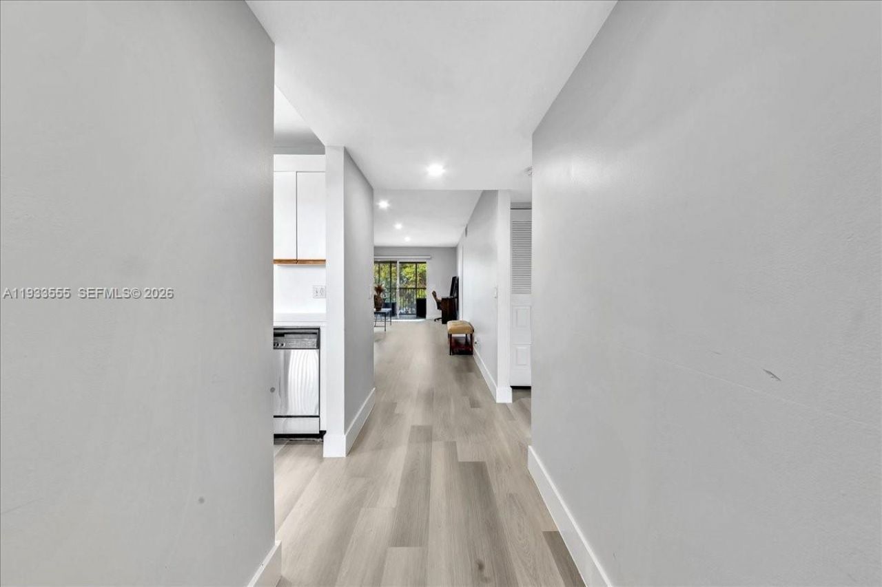 13001 SW 11th Ct, Unit 408A, Pembroke Pines, FL 33027 Photo