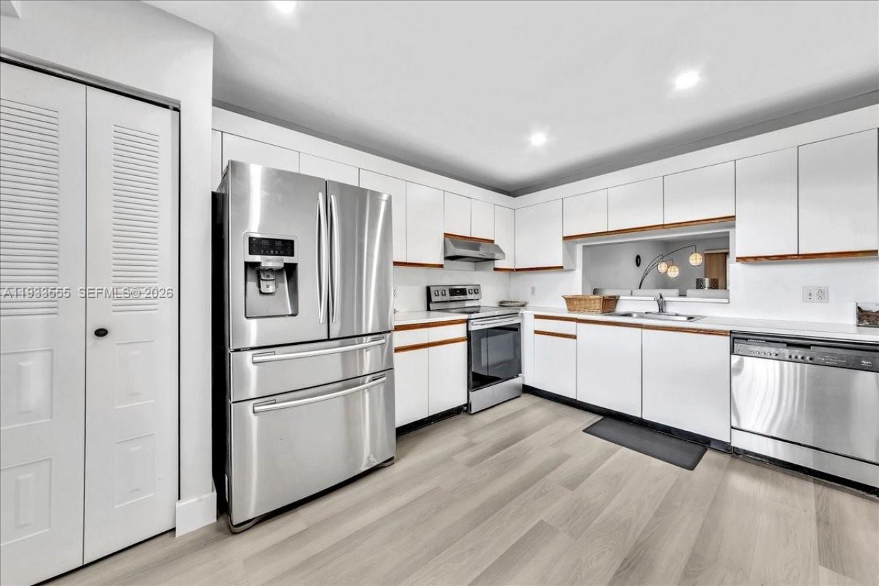 13001 SW 11th Ct, Unit 408A, Pembroke Pines, FL 33027 Photo