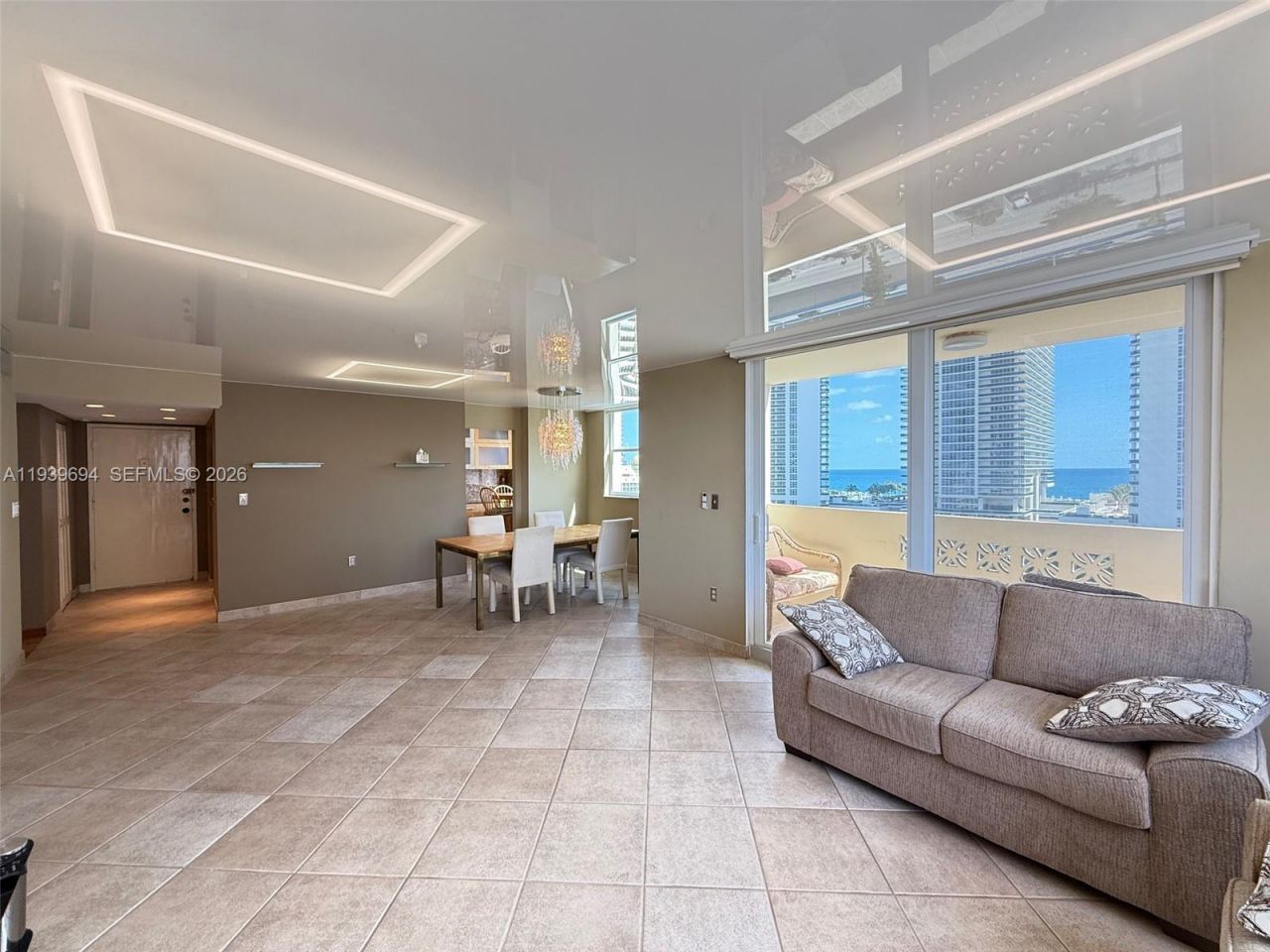 1833 S Ocean Dr, Unit 1402, Hallandale Beach, FL 33009 Photo