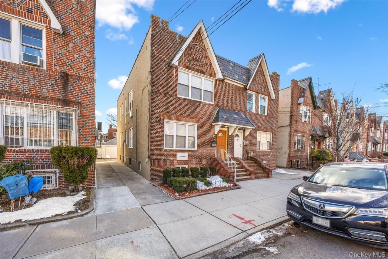 6732 47th Avenue, Unit 2 Family, Woodside, NY 11377 Main Photo