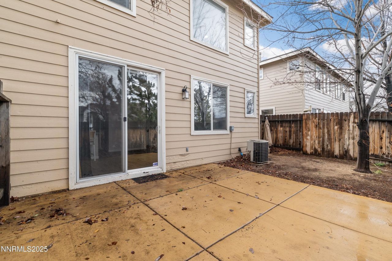 9294 Lone Wolf Circle, Reno, NV 89506 Photo