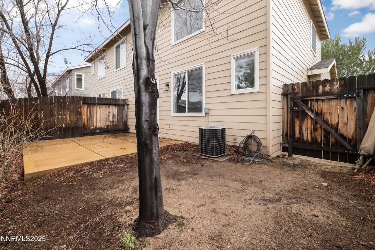 9294 Lone Wolf Circle, Reno, NV 89506 Photo