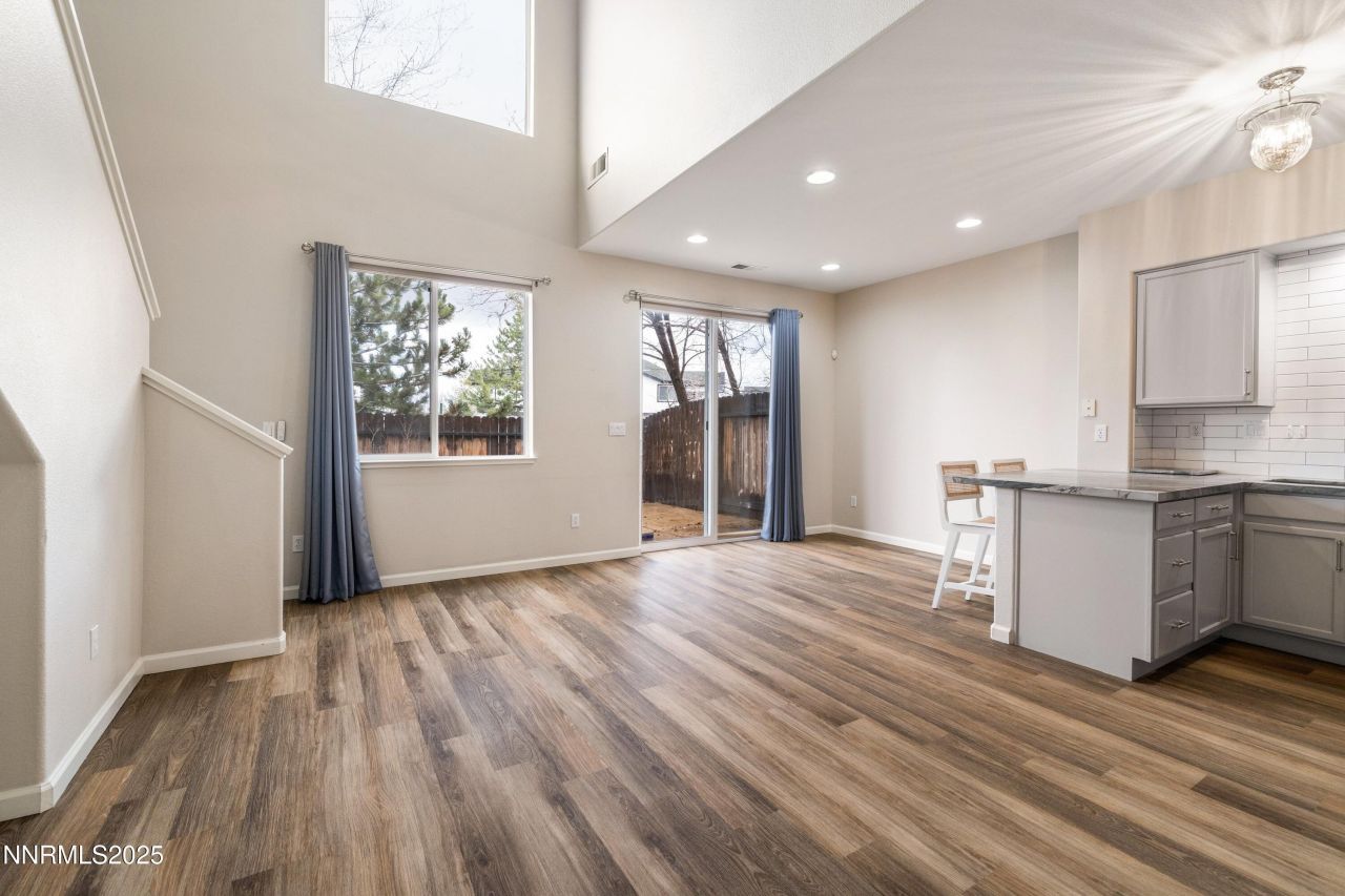 9294 Lone Wolf Circle, Reno, NV 89506 Photo