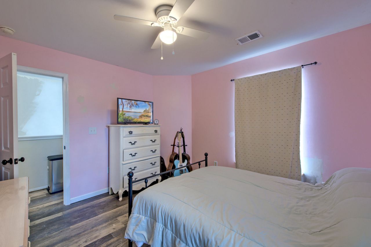 2538 Wayne Scott Court Photo 18