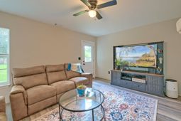 2538 Wayne Scott Court photo 4