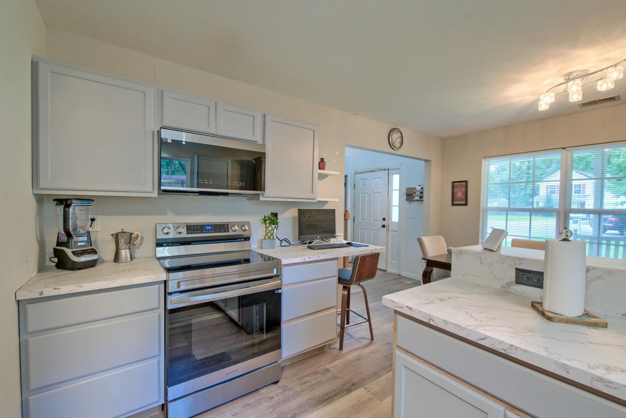 2538 Wayne Scott Court Photo 5