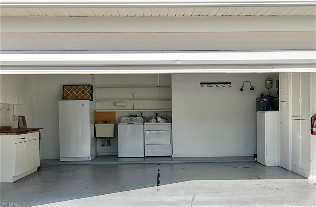 1335 Broadwater Dr, Fort Myers, FL 33919 Photo