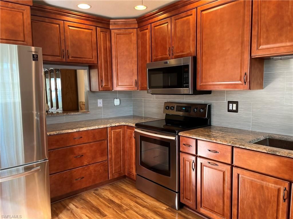 1335 Broadwater Dr, Fort Myers, FL 33919 Photo