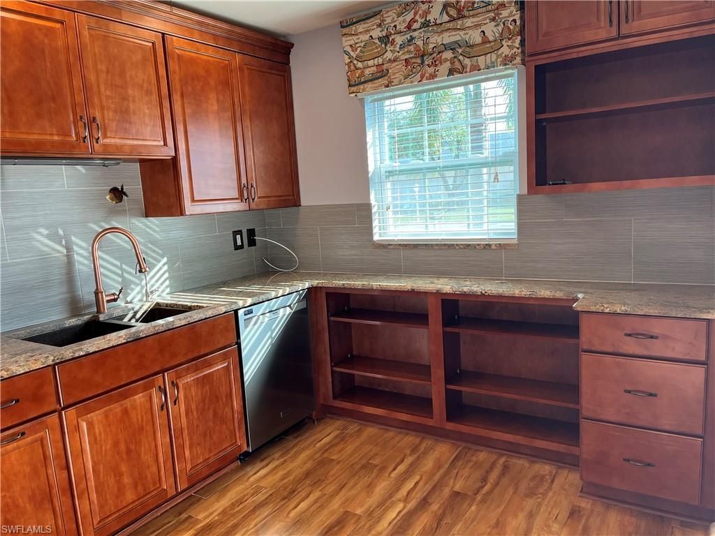 1335 Broadwater Dr, Fort Myers, FL 33919 Photo