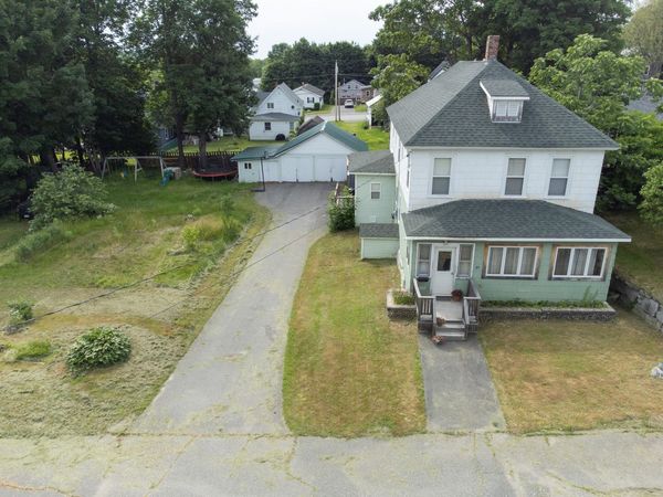 20 Beech Street , East Millinocket, ME 04430