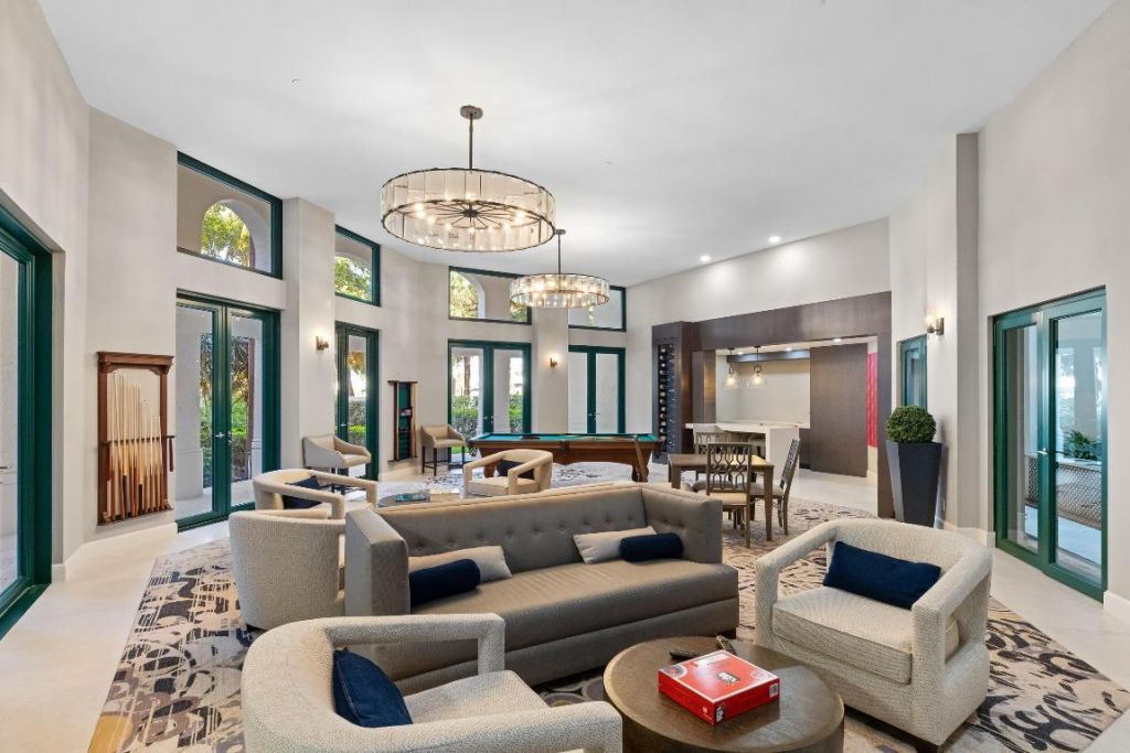 100 SE 5th Avenue, Unit 207, Boca Raton, FL 33432 Photo