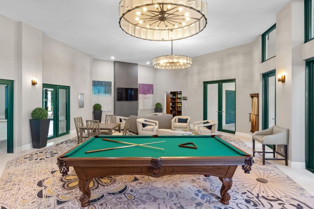 100 SE 5th Avenue, Unit 207, Boca Raton, FL 33432 Photo