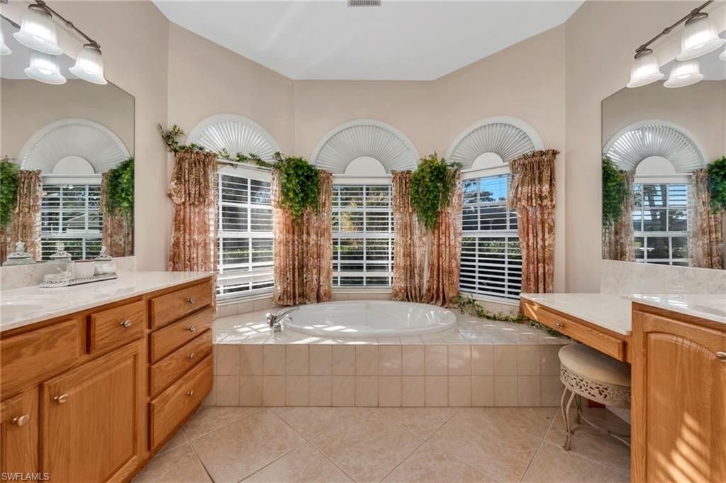 3685 Yosemite Ct, Naples, FL 34116 Photo