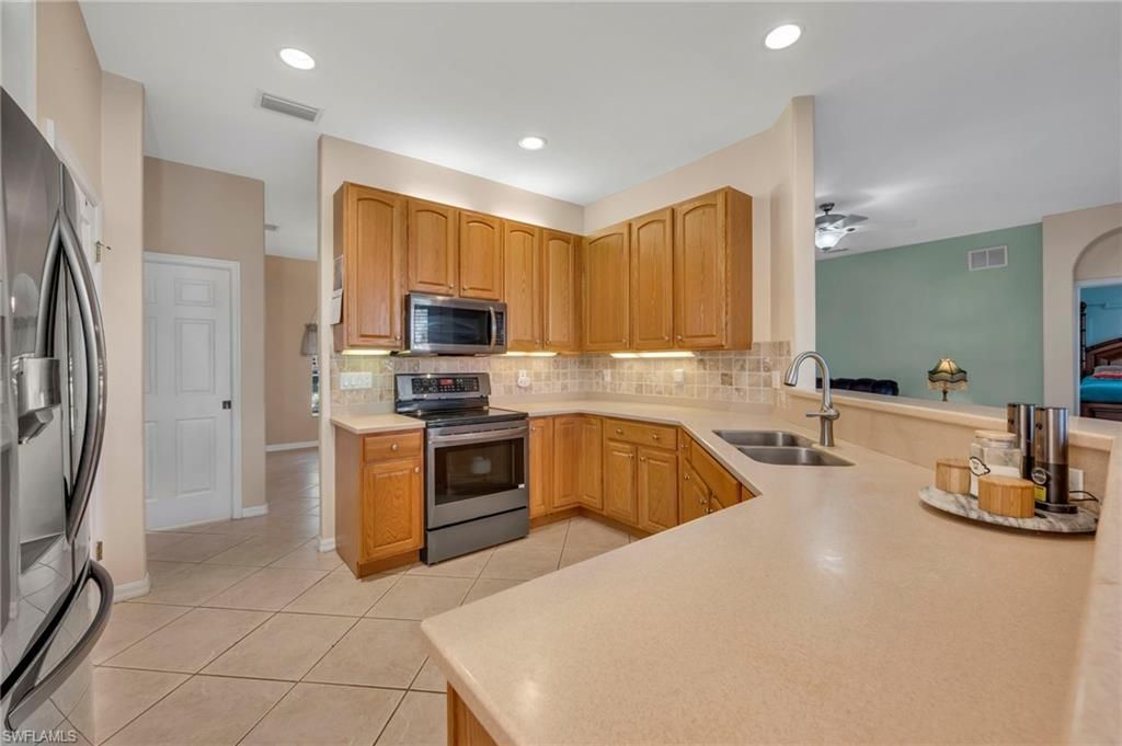 3685 Yosemite Ct, Naples, FL 34116 Photo