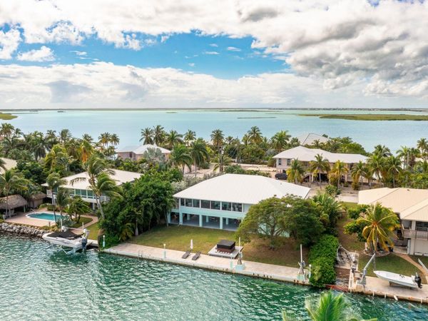 205 S Point Drive, Sugarloaf, FL 33042