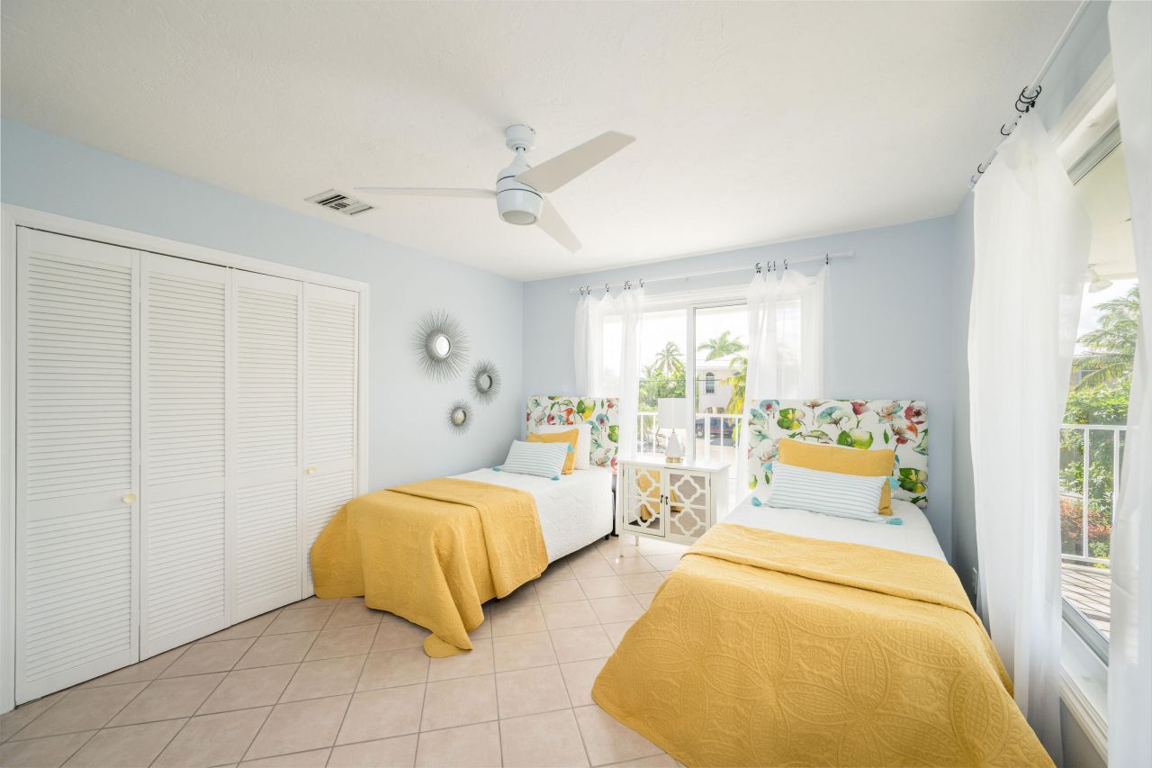 205 S Point Drive, Sugarloaf, FL 33042 Photo