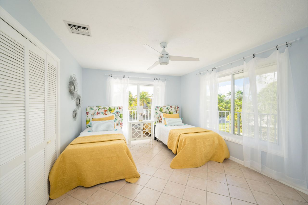 205 S Point Drive, Sugarloaf, FL 33042 Photo