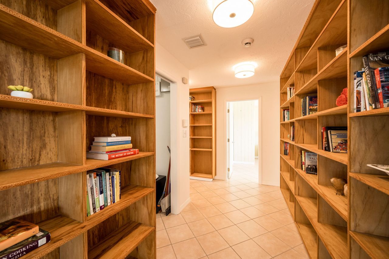 205 S Point Drive, Sugarloaf, FL 33042 Photo