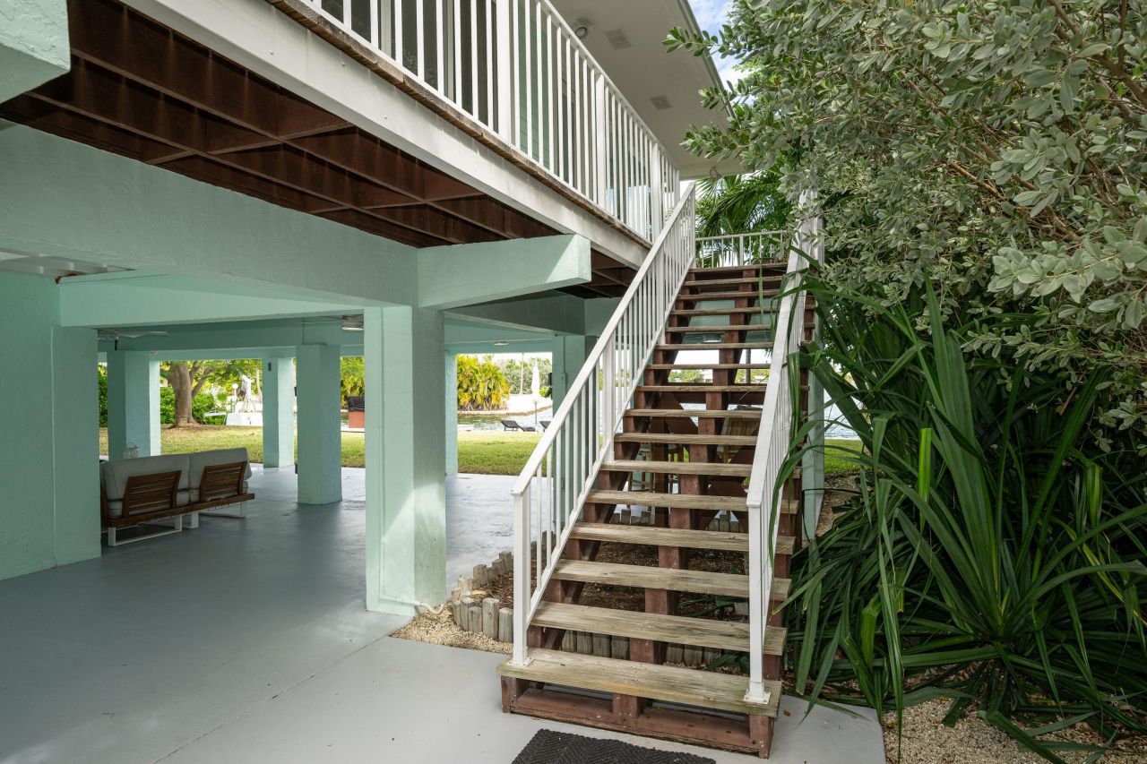 205 S Point Drive, Sugarloaf, FL 33042 Photo