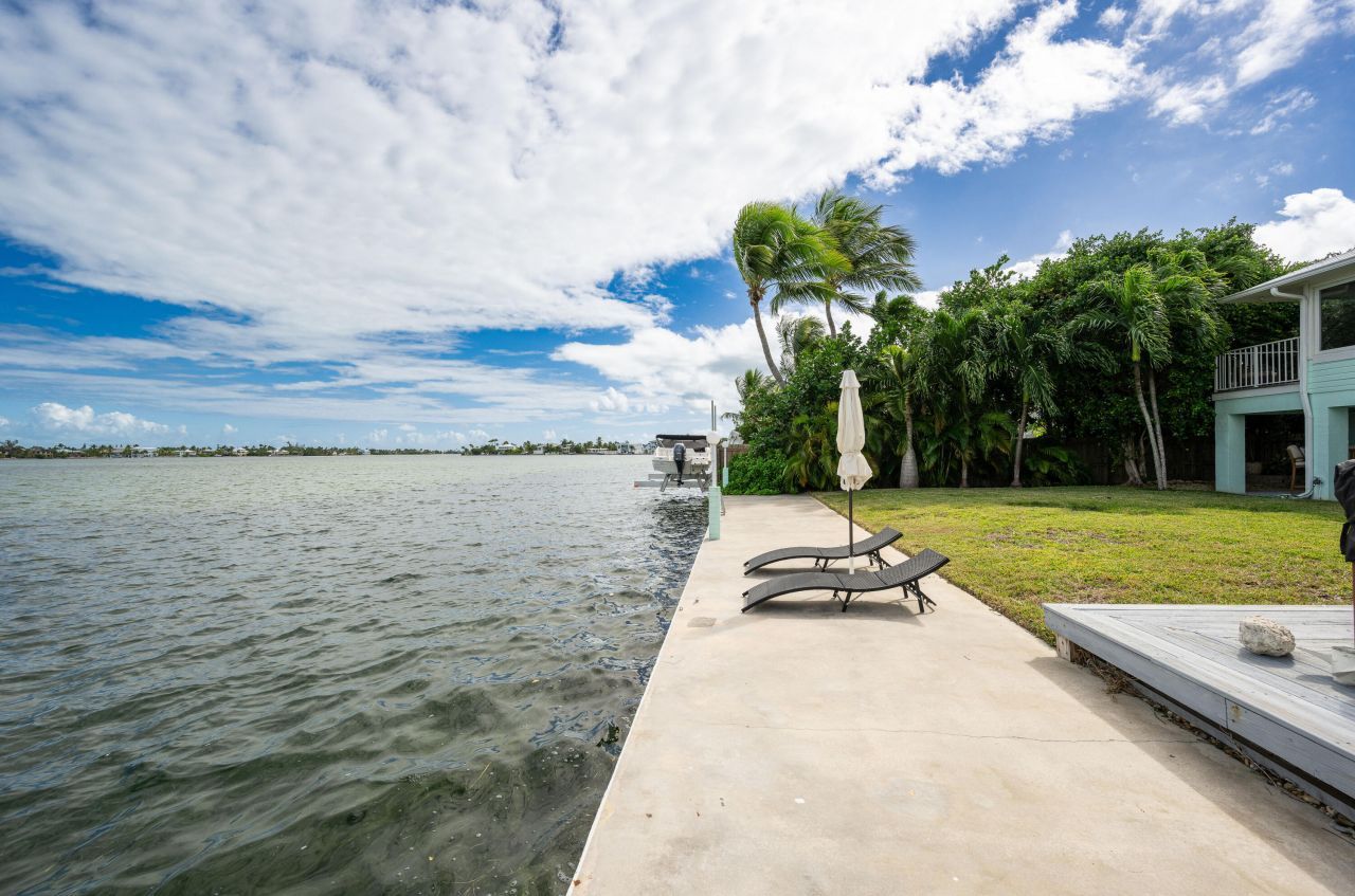 205 S Point Drive, Sugarloaf, FL 33042 Photo