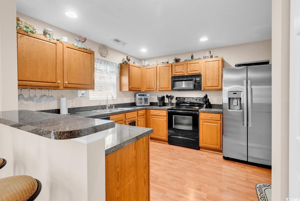 3061 Regency Oak Dr. Photo 10