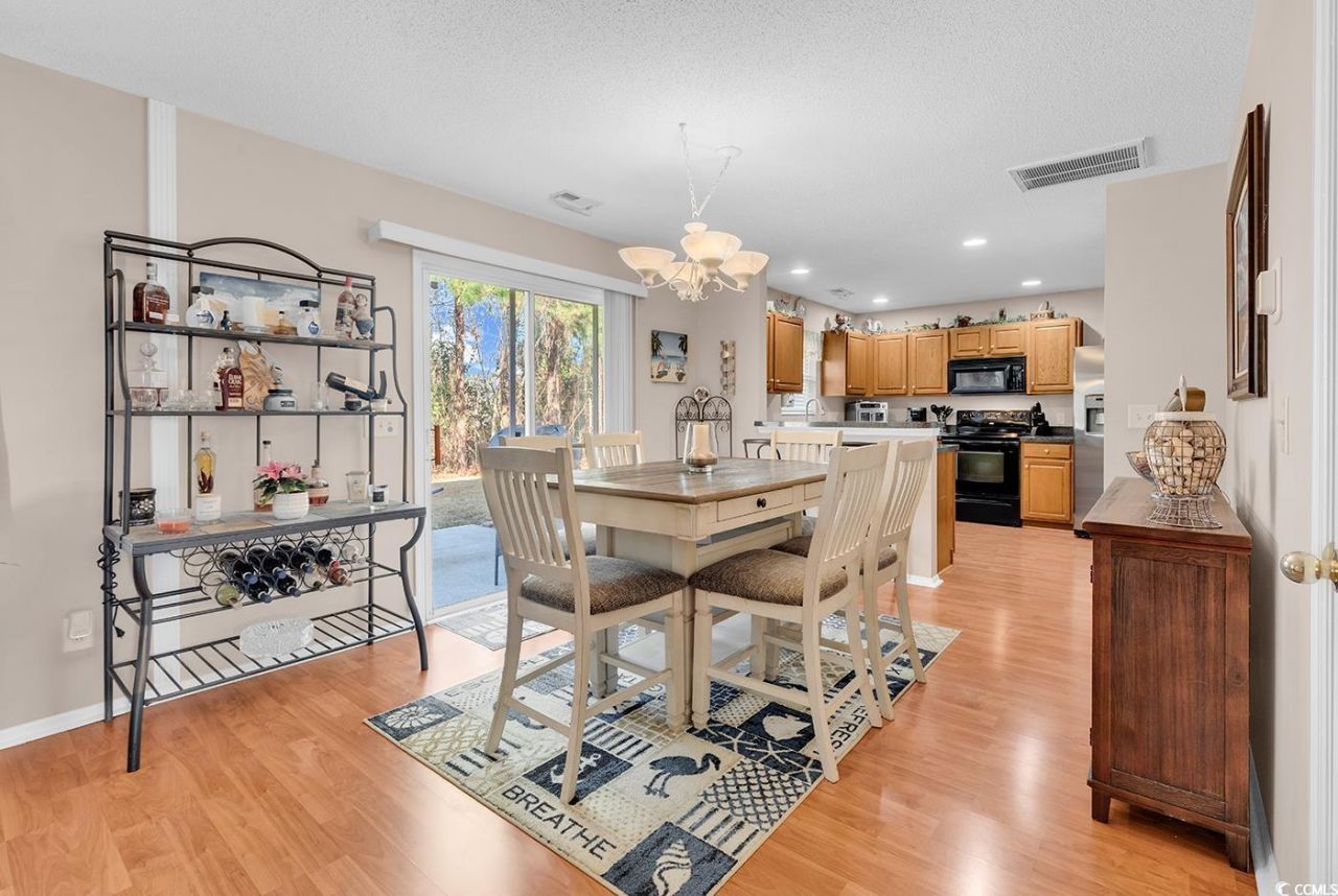 3061 Regency Oak Dr. Photo 7