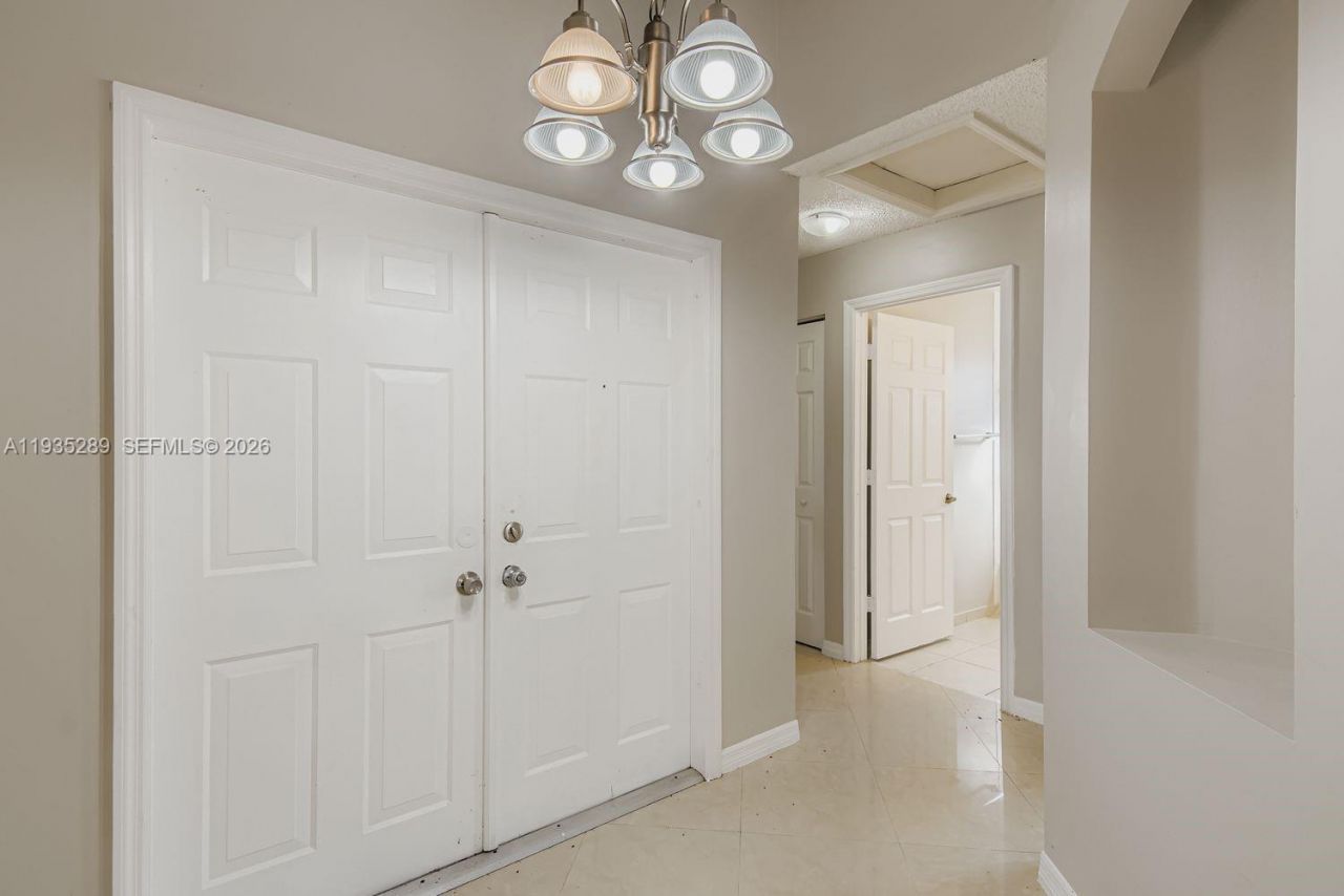 14242 NW 18th Pl, Pembroke Pines, FL 33028 Photo