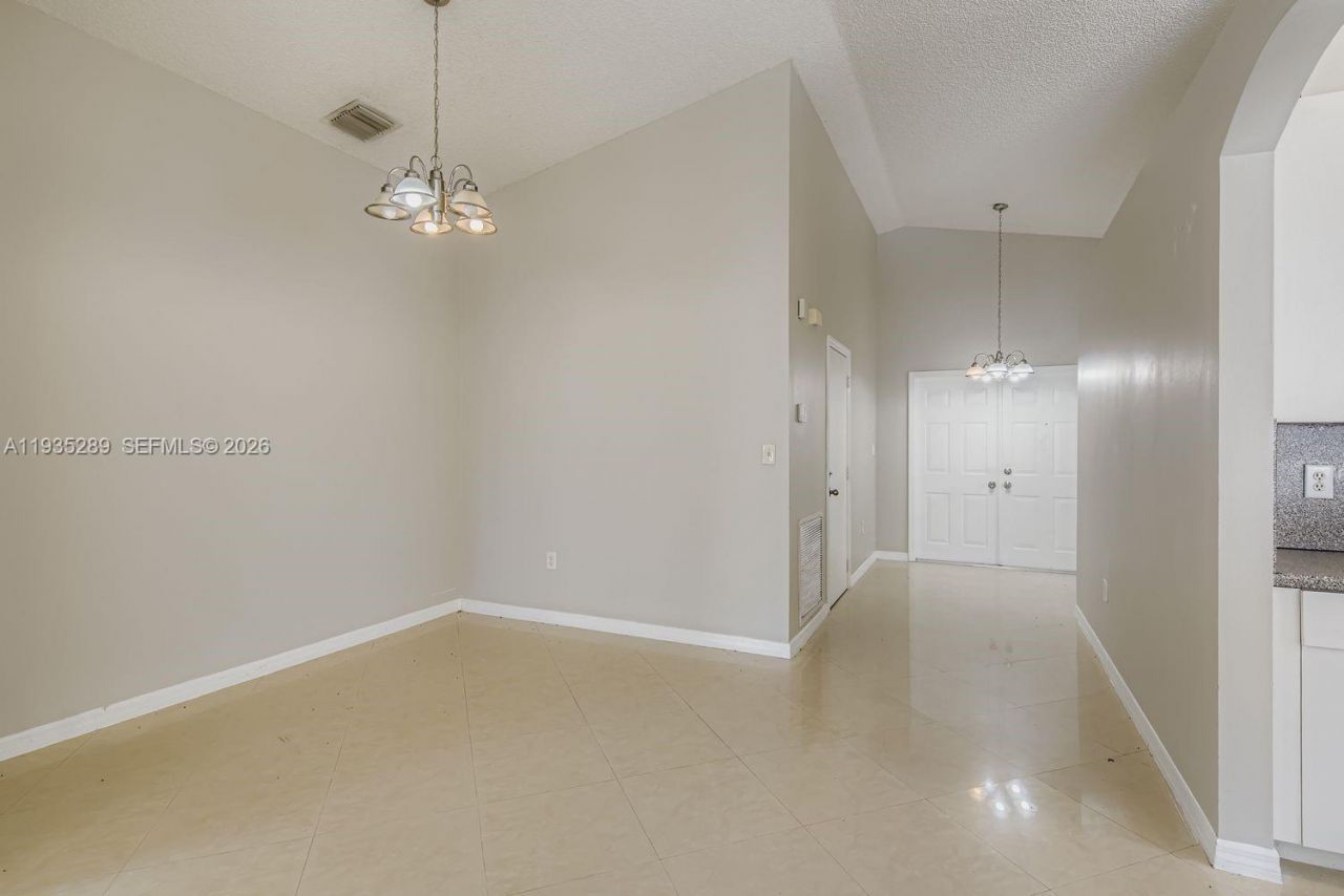 14242 NW 18th Pl, Pembroke Pines, FL 33028 Photo